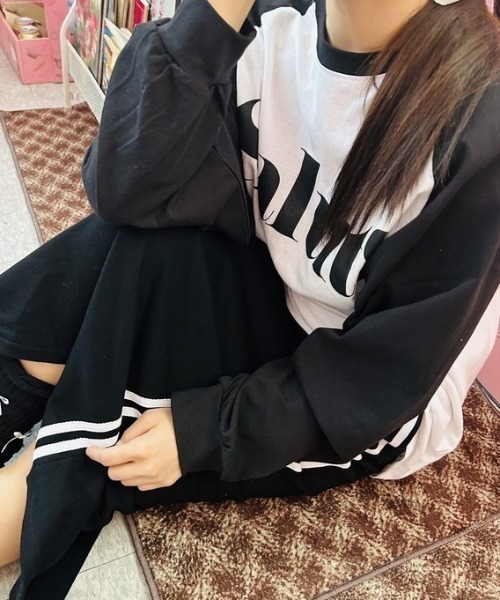 ipugo(イプゴ)の「ipugo/イプゴ グラフィック ラグランTシャツ 秋物 秋服 2026年秋冬(Tシャツ/カットソー・レディース・ブラック/ブルー/ワインレッド・FREE)」の9枚目の写真