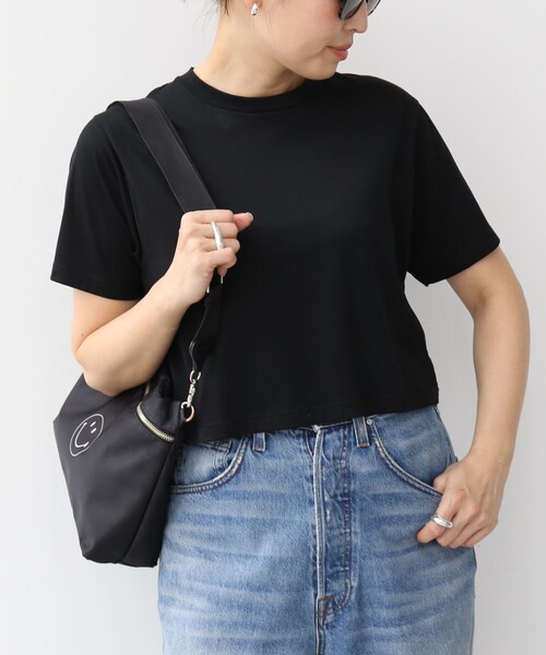Deuxieme Classe（ドゥーズィエムクラス）の「Neo Cropped T