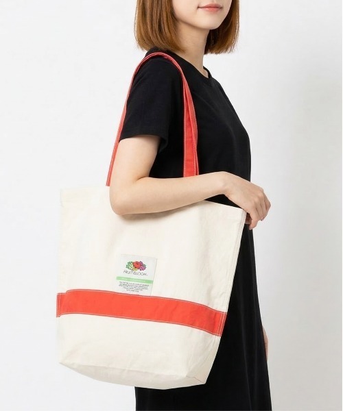 FRUIT OF THE LOOM(フルーツオブザルーム)の「FRUIT OF THE LOOM NYLON TOTEBAG L(トートバッグ・レディース・ブラック/アイボリー・FREE)」の1枚目の写真