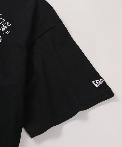 make a ray!（メイク ア レイ！）の「【NEW ERA/ニューエラ】PEANUTSコラボ  ワンポイントロゴ＆バックヴィンテージイラストデザイン 半袖プリントTシャツ/オーバーサイズドフィット（Tシャツ/カットソー・レディース・ブラック/グレイッシュベージュ・M/L/XL）」の6枚目の写真