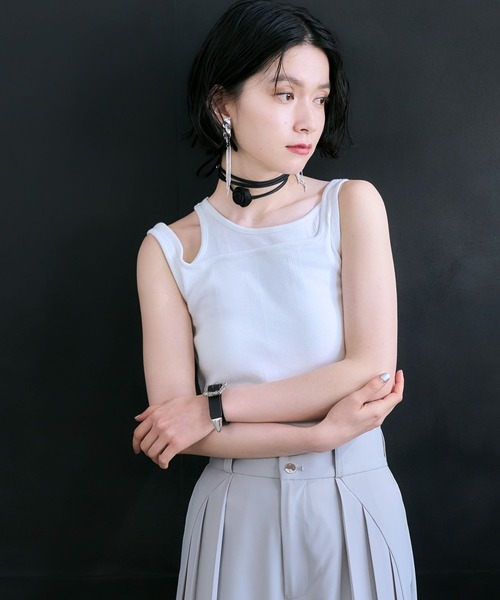 HARE(ハレ)の「【Robert P.Miller×HARE】カップツキタンクトップ(タンクトップ・レディース・ホワイト/ブラック・FREE)」の1枚目の写真