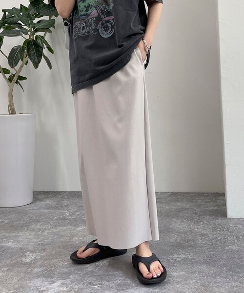 fredy emue(フレディエミュ)の「リブ リラックスタイトスカート(スカート・レディース・チャコールグレー/ベージュ/ブラック・38)」の11枚目の写真