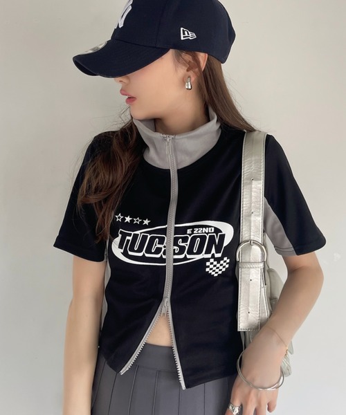 Ada.(エイダ)の「ダブルジップ ゲーミング ハイネック クロップド トップス(Tシャツ/カットソー・レディース・ブラック/グレー・FREE)」の9枚目の写真