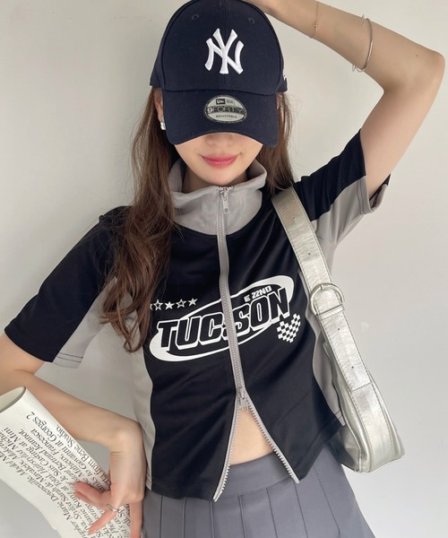 Ada.(エイダ)の「ダブルジップ ゲーミング ハイネック クロップド トップス(Tシャツ/カットソー・レディース・ブラック/グレー・FREE)」の8枚目の写真