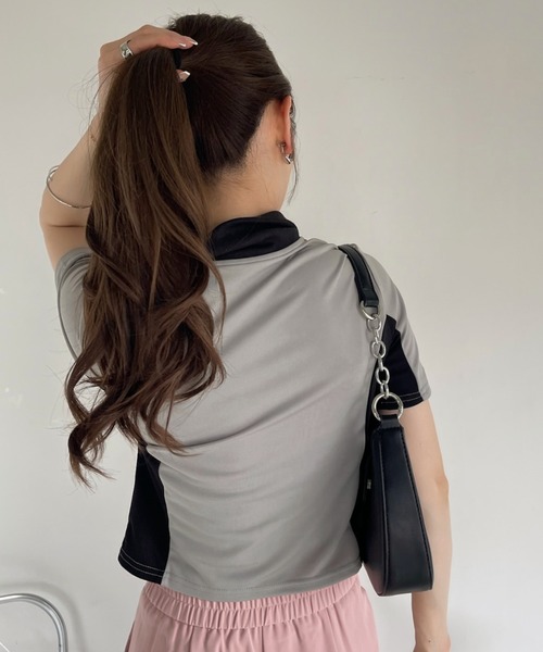 Ada.(エイダ)の「ダブルジップ ゲーミング ハイネック クロップド トップス(Tシャツ/カットソー・レディース・ブラック/グレー・FREE)」の20枚目の写真