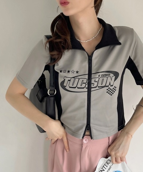 Ada.(エイダ)の「ダブルジップ ゲーミング ハイネック クロップド トップス(Tシャツ/カットソー・レディース・ブラック/グレー・FREE)」の13枚目の写真
