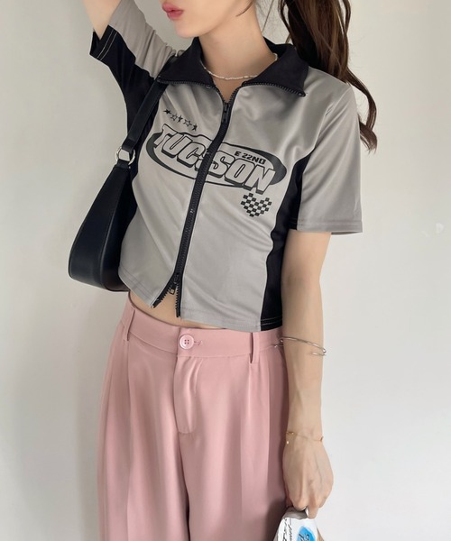 Ada.(エイダ)の「ダブルジップ ゲーミング ハイネック クロップド トップス(Tシャツ/カットソー・レディース・ブラック/グレー・FREE)」の18枚目の写真