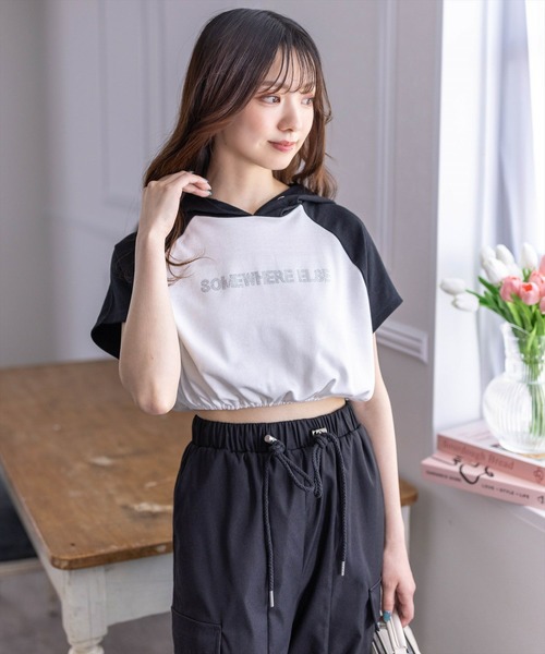 clear(クリア)の「フード付き配色ラインストーンロゴ半袖パーカトップス(パーカー・レディース・グレー系その他/ホワイト×ブラック/ホワイト系その他・F)」の17枚目の写真