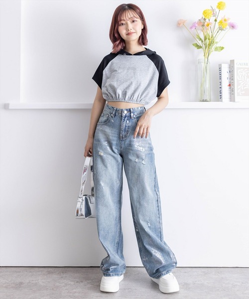 clear(クリア)の「フード付き配色ラインストーンロゴ半袖パーカトップス(パーカー・レディース・グレー系その他/ホワイト×ブラック/ホワイト系その他・F)」の14枚目の写真