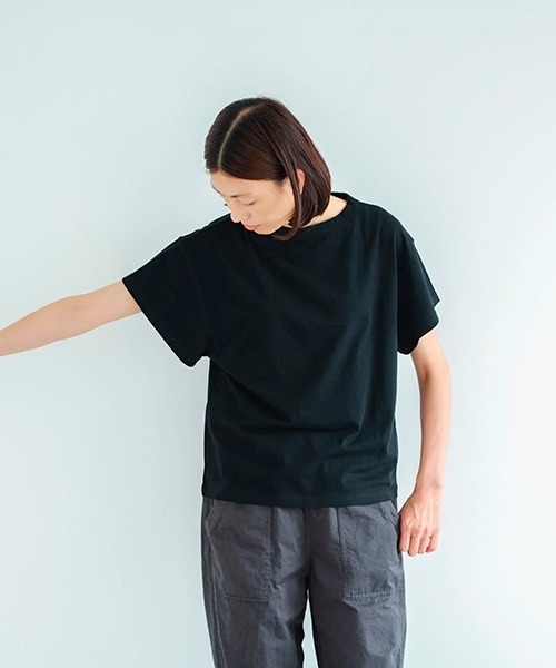 HAU(ハウ)の「スリーブトップス daily 2(Tシャツ/カットソー・レディース・ブラック/ホワイト/ブルー/イエロー系/ラベンダー/チャコールグレー・MEDIUM)」の4枚目の写真