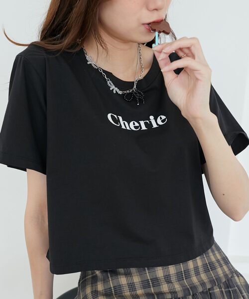 MAJESTIC LEGON(マジェスティックレゴン)の「エンブロイダリーロゴクロップドT(Tシャツ/カットソー・レディース・イエロー/ピンク系その他2/ブラック系その他/ピンク/ブラック・MEDIUM)」の2枚目の写真