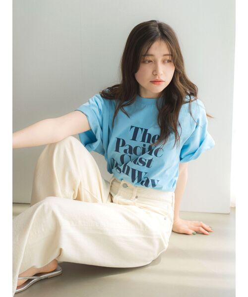 Ungrid（アングリッド）の「ヴィンテージウォッシュロゴビッグTee（Tシャツ/カットソー・レディース・ネイビー/ブルー/オレンジ/グリーン/アイボリー・FREE）」の4枚目の写真