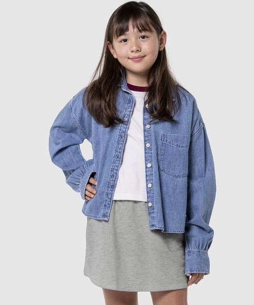 GAP（ギャップ）の「オーバーサイズ デニムシャツ (キッズ)（シャツ/ブラウス・キッズ・インディゴブルー・130cm/120cm/110cm/150cm/140cm/160cm）」の5枚目の写真