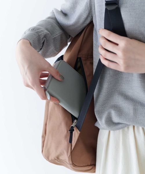 STANDARD SUPPLY(スタンダードサプライ)の「スタンダードサプライ / SIMPLICITY シンプリシティ / GATHER DAYPACK ギャザーデイパック(バックパック/リュック・レディース・ブラック/ダークパープル/モカ/サンドベージュ/チャコールグレー/グレー/ダークネイビー・FREE)」の9枚目の写真