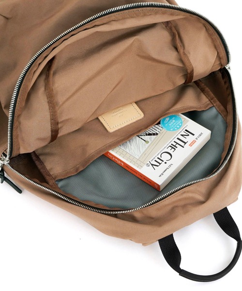 STANDARD SUPPLY(スタンダードサプライ)の「スタンダードサプライ / SIMPLICITY シンプリシティ / GATHER DAYPACK ギャザーデイパック(バックパック/リュック・レディース・ブラック/ダークパープル/モカ/サンドベージュ/チャコールグレー/グレー/ダークネイビー・FREE)」の21枚目の写真