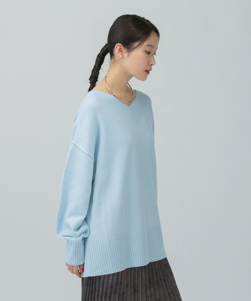 LEPSIM（レプシィム）の「7ゲージVネックプルオーバー　133269（ニット/セーター・レディース・ブラック/ベージュ/レッド/オフホワイト/ライトブルー/グリーン/キャメル/ブルー/アイボリー/マスタード/レッド系その他/サックスブルー・FREE）」の8枚目の写真