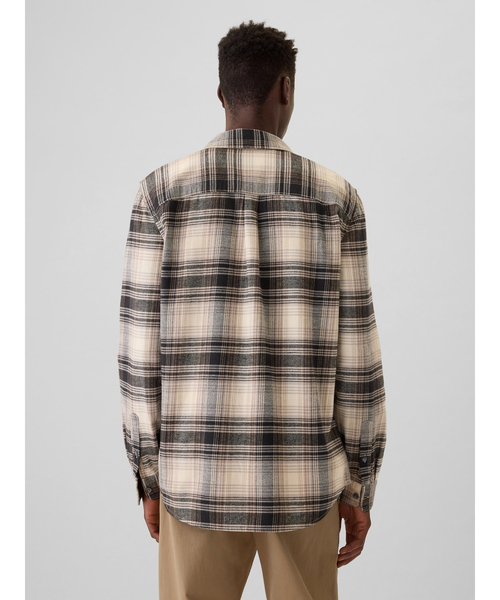GAP（ギャップ）の「オーガニックコットン フランネルシャツ（シャツ/ブラウス・メンズ・マルチ/グレー/チェック/イエロー/ブラウン/ホワイト×レッド・XS/S/M/L/XL）」の7枚目の写真