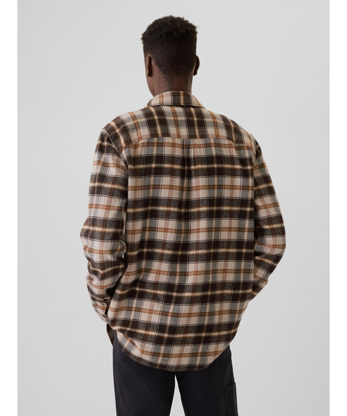 GAP（ギャップ）の「オーガニックコットン フランネルシャツ（シャツ/ブラウス・メンズ・マルチ/グレー/チェック/イエロー/ブラウン/ホワイト×レッド・XS/S/M/L/XL）」の9枚目の写真