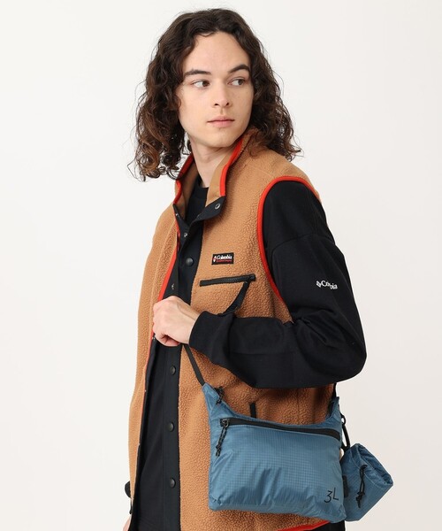 Columbia(コロンビア)の「撥水 パッカブル Columbia/タイガーブルック ミニショルダー バッグ 3L/コロンビア(ショルダーバッグ・レディース・ブラック/ブルーグリーン/パープル・ONE SIZE)」の2枚目の写真