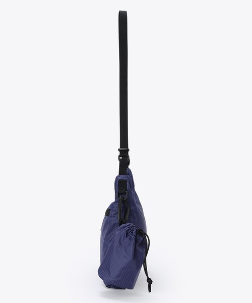 Columbia(コロンビア)の「撥水 パッカブル Columbia/タイガーブルック ミニショルダー バッグ 3L/コロンビア(ショルダーバッグ・レディース・ブラック/ブルーグリーン/パープル・ONE SIZE)」の5枚目の写真