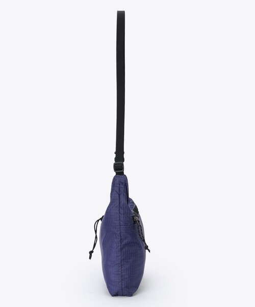 Columbia(コロンビア)の「撥水 パッカブル Columbia/タイガーブルック ミニショルダー バッグ 3L/コロンビア(ショルダーバッグ・レディース・ブラック/ブルーグリーン/パープル・ONE SIZE)」の6枚目の写真