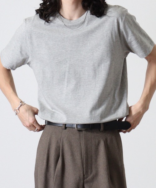 TRUSS(トラス)の「TRUSS ベーシックスタイルTシャツ(Tシャツ/カットソー・レディース・ライトピンク/ライトイエロー/ライム/ピンク/イエローゴールド/パープル/ターコイズブルー/ホワイト/ブラック/ライトブルー/チャコールグレー/ブラウン/ネイビー/レッド/イエロー/オレンジ/ヘザーグレー/アーミー/ケリーグリーン/ロイヤルブルー/バーガンディー/ピンク系/ナチュラル・XXL/S/XL/M/L)」の5枚目の写真