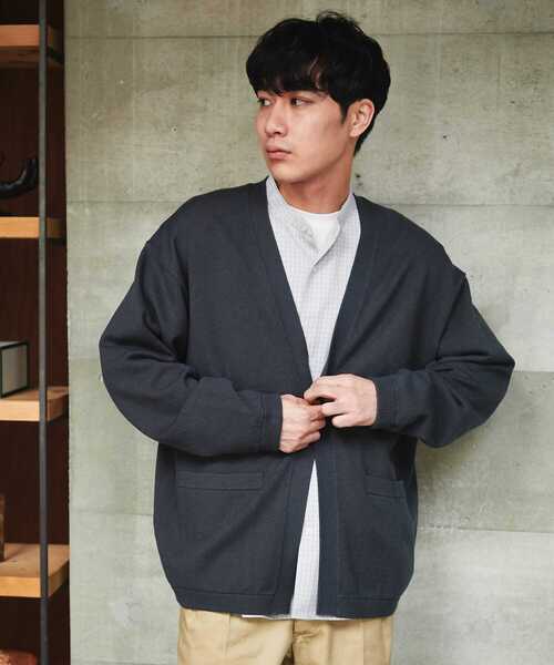 URBAN RESEARCH DOORS(アーバンリサーチドアーズ)の「『UR TECH 200日ニット』1ツ釦カーディガン(カーディガン/ボレロ・メンズ・ブラック/グリーン/ネイビー・MEDIUM/LARGE)」の11枚目の写真