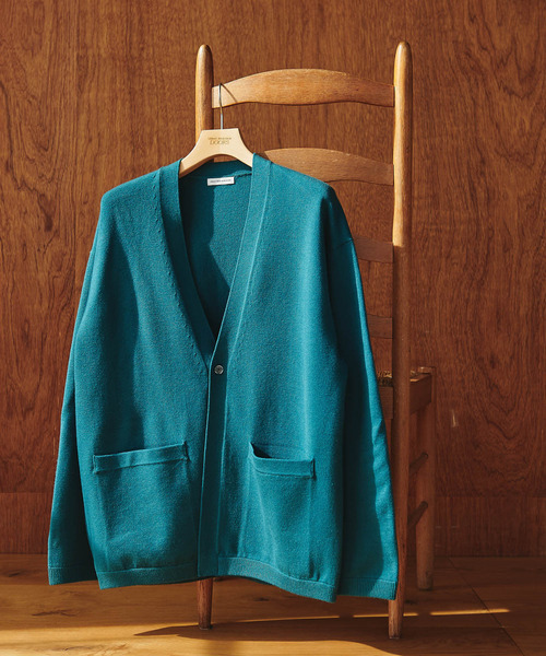 URBAN RESEARCH DOORS(アーバンリサーチドアーズ)の「『UR TECH 200日ニット』1ツ釦カーディガン(カーディガン/ボレロ・メンズ・ブラック/グリーン/ネイビー・MEDIUM/LARGE)」の2枚目の写真