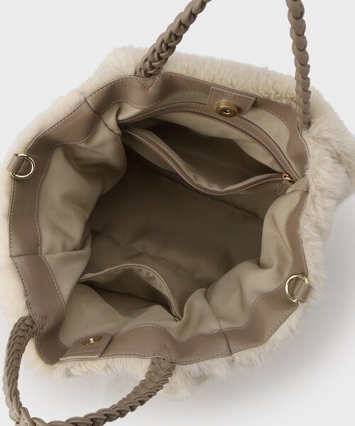 UNTITLED(アンタイトル)の「◆【2WAY/クリスマスギフト】ドロストフェイクファーバッグ(ショルダーバッグ・レディース・ダークグレー/ベージュ/ライトグレー/ダークブラウン・99)」の17枚目の写真