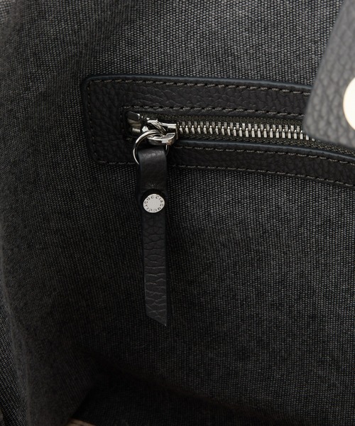 IACUCCI（イアクッチ）の「ソルベット M SUEDE/CERVO（トートバッグ・レディース・チャコールグレー/サンドベージュ・FREE）」の16枚目の写真