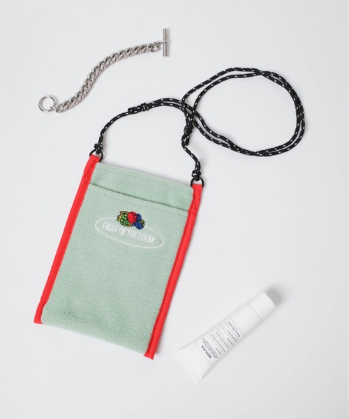 FRUIT OF THE LOOM（フルーツオブザルーム）の「FRUIT OF THE LOOM / FTL FREECE SHOULDER BAG / 80677800（ショルダーバッグ・レディース・グリーン/ピンク/ブラウン/オレンジ/ネイビー/グレー・ONESIZE）」の4枚目の写真
