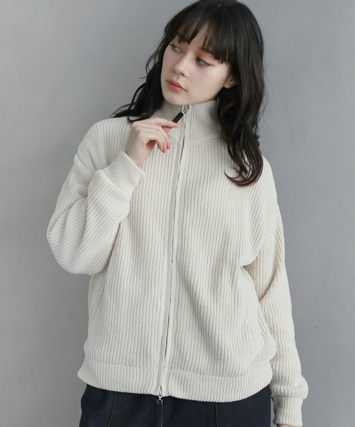 ETELIO（エテリオ）の「モールヤーンドライバーズニット（ニット