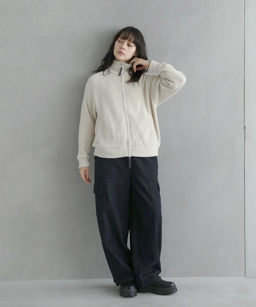 ETELIO（エテリオ）の「モールヤーンドライバーズニット（ニット/セーター・メンズ・アイボリー/モカ/ブルーグレー/ブラック・S/M/L）」の8枚目の写真