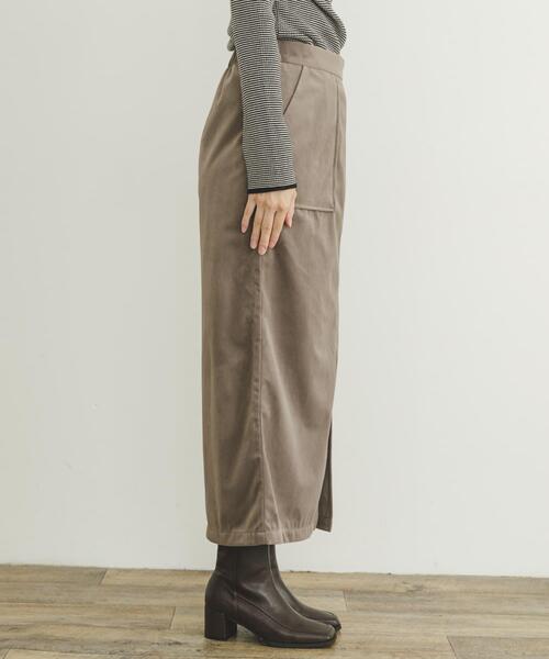 ITEMS URBANRESEARCH（アイテムズ アーバンリサーチ）の「スムースベロアタイトスカート（スカート・レディース・グレー系その他/ブラック/モカ・FREE）」の20枚目の写真