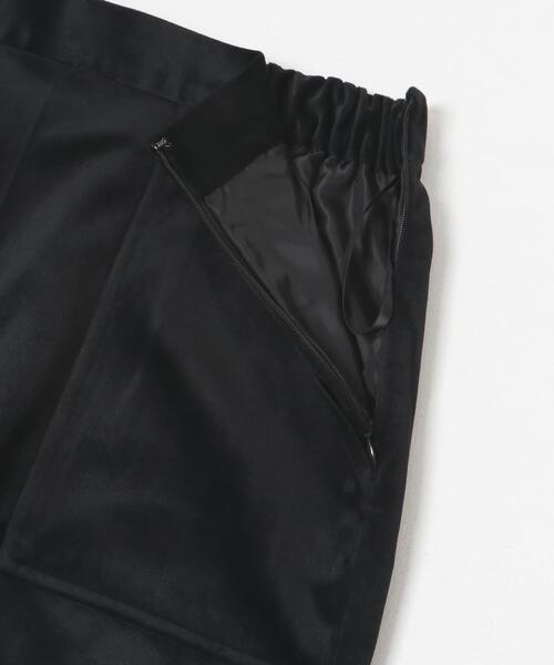 ITEMS URBANRESEARCH（アイテムズ アーバンリサーチ）の「スムースベロアタイトスカート（スカート・レディース・グレー系その他/ブラック/モカ・FREE）」の7枚目の写真