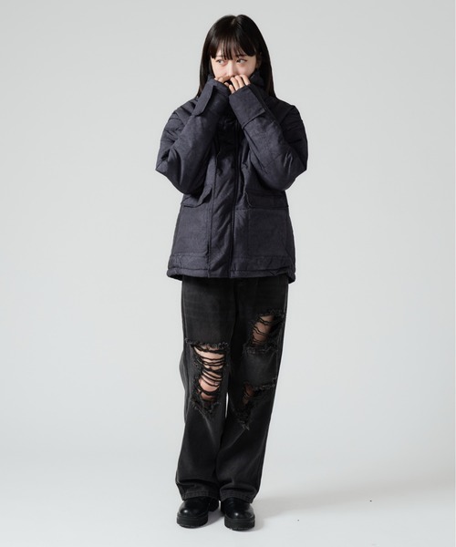 Chick(チック)の「Random Damage Denim Pants / ランダム ダメージ ストレートデニムパンツ(デニムパンツ・レディース・ブラック/ブルー・M/L)」の21枚目の写真