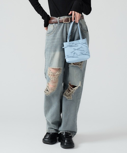 Chick(チック)の「Random Damage Denim Pants / ランダム ダメージ ストレートデニムパンツ(デニムパンツ・レディース・ブラック/ブルー・M/L)」の12枚目の写真