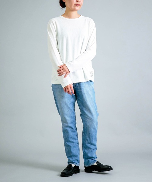 OMNIGOD（オムニゴッド）の「[OMNIGOD womens / オムニゴッド] 10ozデニム 5Pイージーテーパードパンツ（デニムパンツ・レディース・ライトインディゴブルー・1/0）」の5枚目の写真