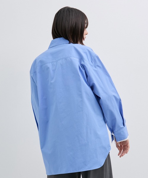 UNITED TOKYO(ユナイテッドトウキョウ)の「レイヤーカフスオーバーシャツ|ウォッシャブル/春服(シャツ/ブラウス・レディース・インディゴブルー/ブラウン・FREE)」の7枚目の写真