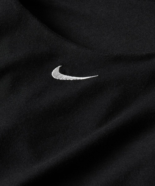 NIKE（ナイキ）の「ナイキ スポーツウェア チル ニット ウィメンズ タイト キャミ タンクトップ / Nike Sportswear Chill Knit Women's Tight Cami Tank FN3686-010 Black（キャミソール・レディース・ブラック・2XL/L/M/S/XL/XS）」の8枚目の写真