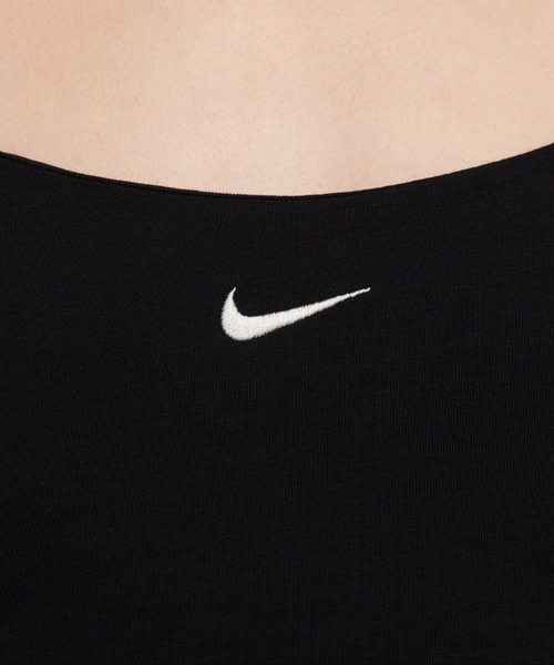 NIKE（ナイキ）の「ナイキ スポーツウェア チル ニット ウィメンズ タイト キャミ タンクトップ / Nike Sportswear Chill Knit Women's Tight Cami Tank FN3686-010 Black（キャミソール・レディース・ブラック・2XL/L/M/S/XL/XS）」の7枚目の写真