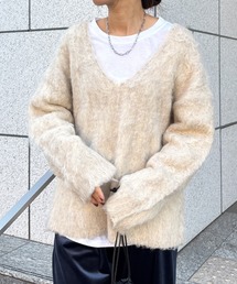 Vネックシャギーニット(chiica select) / シャギーニット 深Vネック フェザーニット 長袖 ルーズ ビックシルエット オーバーサイズ レイヤード 重ね着 セーター アイボリー ブルー 白 青