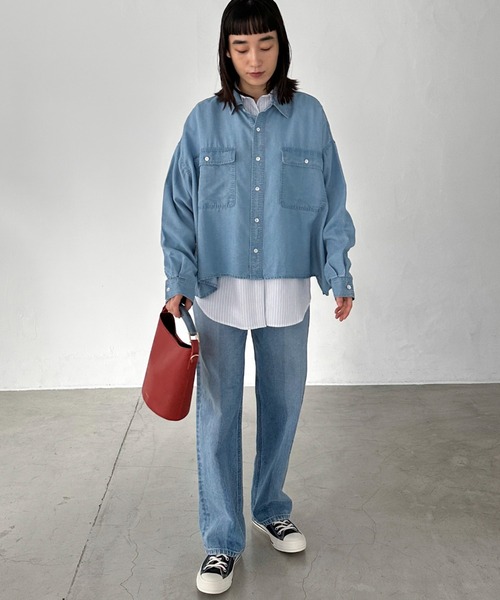 Doux archives(ドゥアルシーヴ)の「ストライプベーシックオーバーシャツ(シャツ/ブラウス・レディース・サックスブルー/ホワイト×ブルー・38)」の21枚目の写真