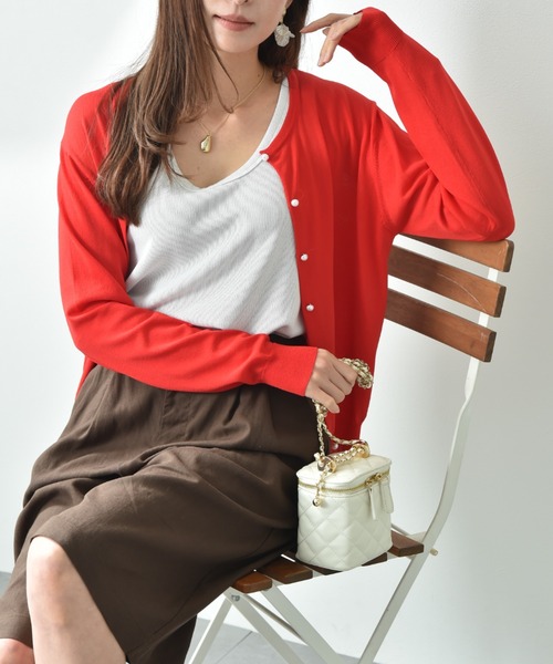 INTERPLANET（インタープラネット）の「【マシーンウォッシャブル・ＵＶ・接触冷感】パール釦クルーカーディガン（カーディガン/ボレロ・レディース・オフホワイト/グレー/ブラック/マルーン・FREE）」の18枚目の写真