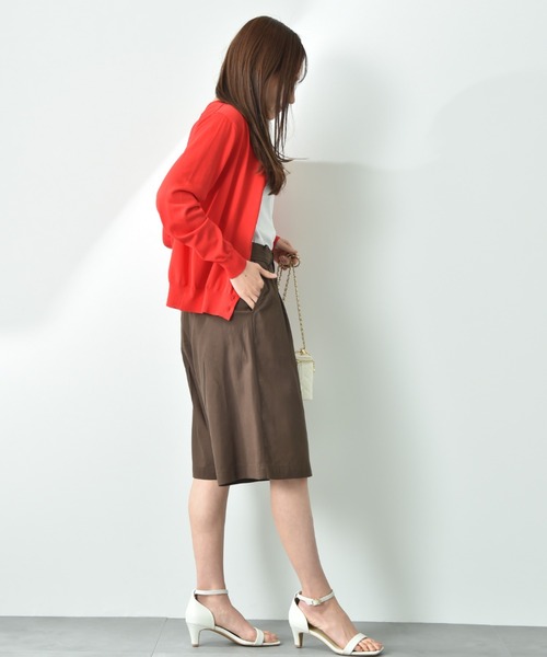 INTERPLANET（インタープラネット）の「【マシーンウォッシャブル・ＵＶ・接触冷感】パール釦クルーカーディガン（カーディガン/ボレロ・レディース・オフホワイト/グレー/ブラック/マルーン・FREE）」の20枚目の写真