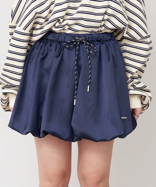 RAY CASSIN（レイカズン）の「【ぺチパンツ付き】サテンバルーンミニスカート（スカート・レディース・グリーン/アイボリー/ネイビー・FREE）」の19枚目の写真