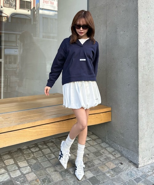 RAY CASSIN（レイカズン）の「【ぺチパンツ付き】サテンバルーンミニスカート（スカート・レディース・グリーン/アイボリー/ネイビー・FREE）」の10枚目の写真