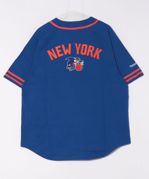 Mitchell&Ness(ミッチェル&ネス)の「Mitchell&Ness FRONT BUTTON JERSEY NYK(シャツ/ブラウス・メンズ・ブルー・L)」の2枚目の写真