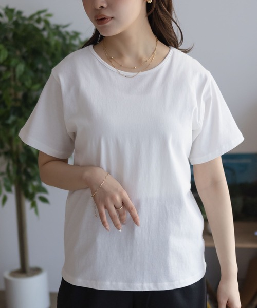 NAVY(ネイビー)の「【 綿100% 】NAVY ベーシッククルーTシャツ(Tシャツ/カットソー・レディース・チャコールグレー/ブラック/オフホワイト/ラベンダー/モカ・M/L)」の11枚目の写真
