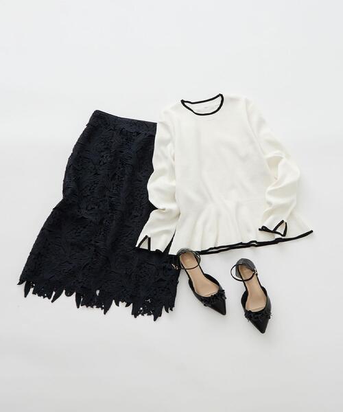 index(インデックス)の「フラワーセパレートパンプス(パンプス・レディース・ブラック/オフホワイト・03/02/01)」の4枚目の写真